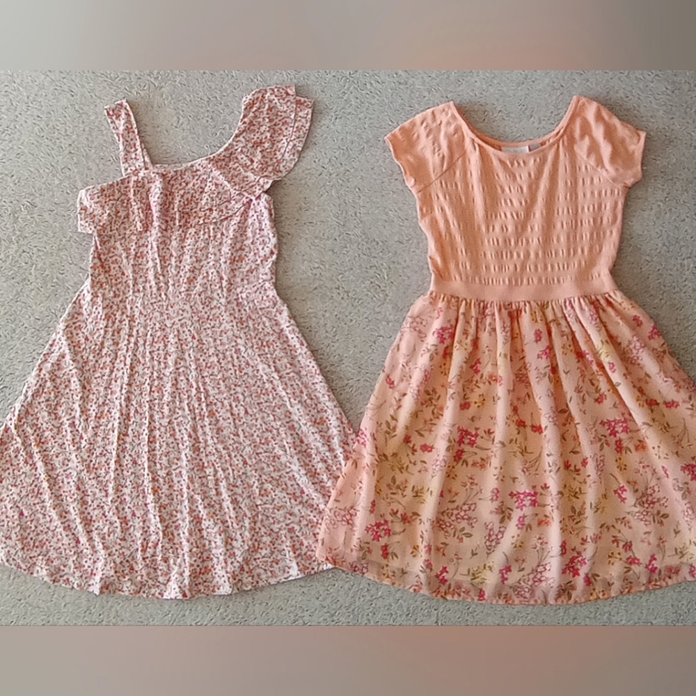 Bundle of two floral dresses for girls size 10/12 youth 🌸